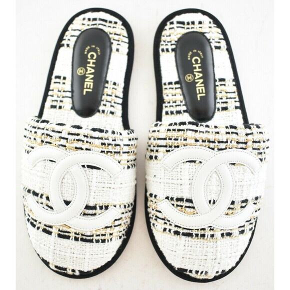 Chanel 19C Black White Gold Tweed House Slipper CC Logo Slip On Mule Flats XS - Picture 1 of 8
